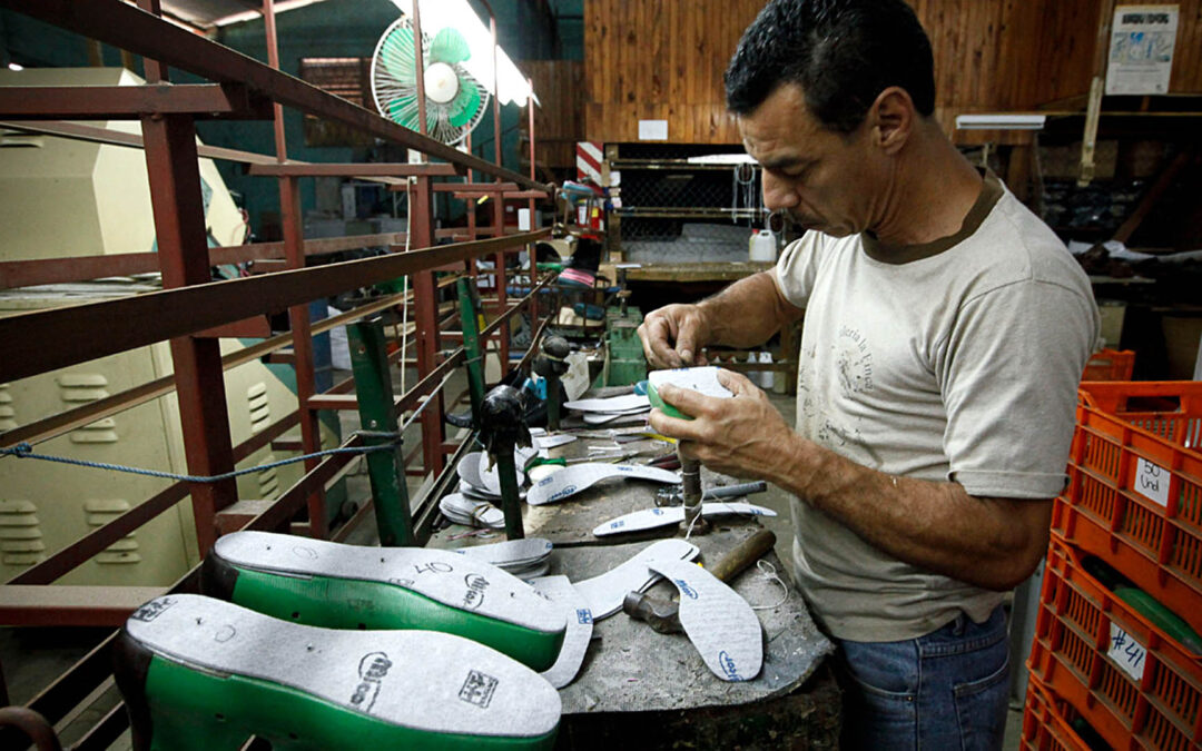 INDEC: La actividad industrial creció en enero 6,3% interanual y la construcción 2,6%