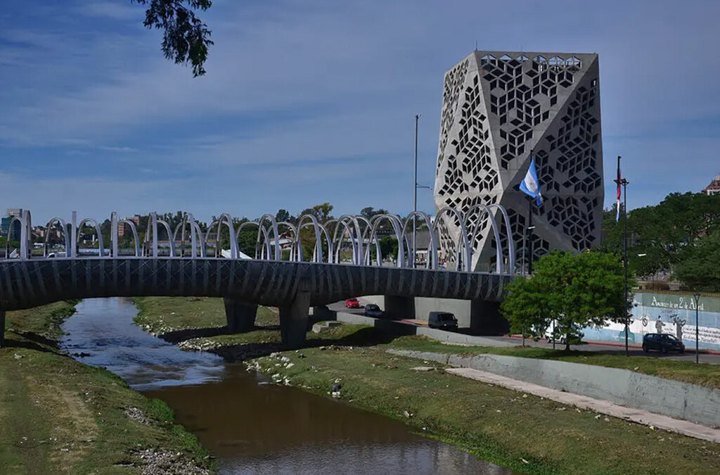 El gobierno de Córdoba acordó un incremento salarial para los empleados de Vialidad