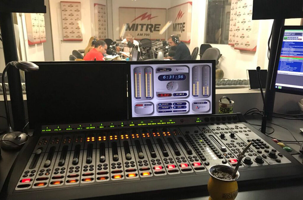 Radios privadas: Sin acuerdo salarial, gremios meten presión y llaman a marchar a Trabajo