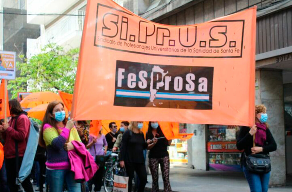 Perotti logró cerrar la paritaria con los médicos de Santa Fe pero otros profesionales van a la huelga y paralizan la salud