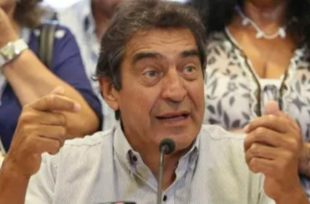 ATE le reclamó al gobierno que revoque el decreto que dispuso el canje de bonos en dólares