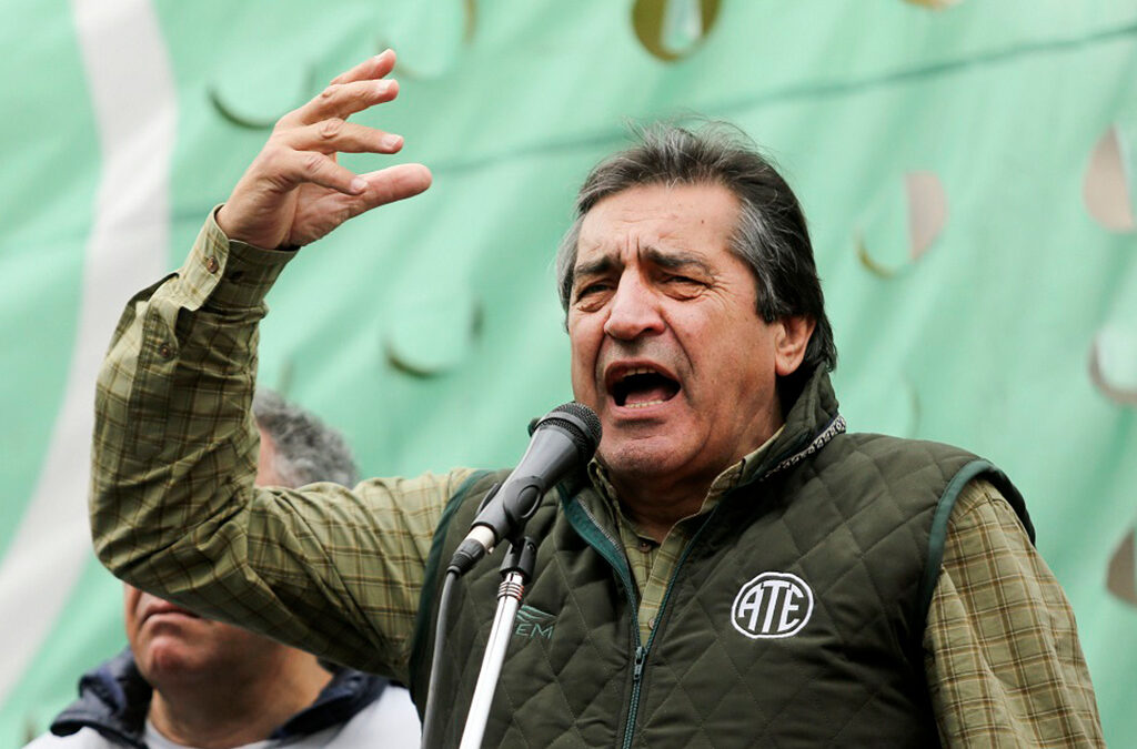 Estatales nacionales le reclaman al gobierno el adelantamiento de la paritaria