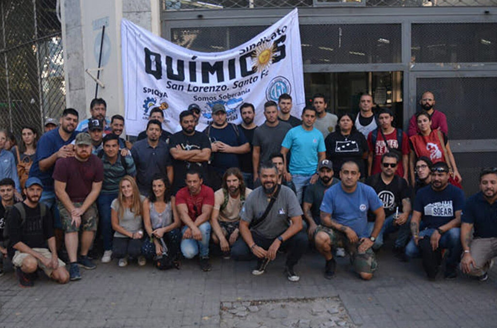 Trabajadores de la farmacéutica Synthon exigen la reincorporación de un despedido