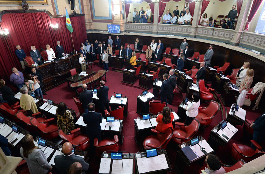 El Senado bonaerense aprobó la Ley de Carrera Hospitalaria y beneficiará a 5 mil profesionales de la salud