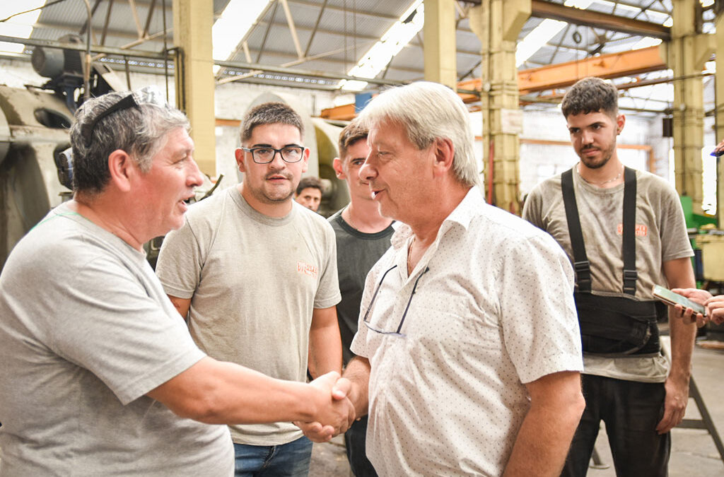 UOM: Furlán firmó un 18,8% trimestral para los siderúgicos y levantó el paro