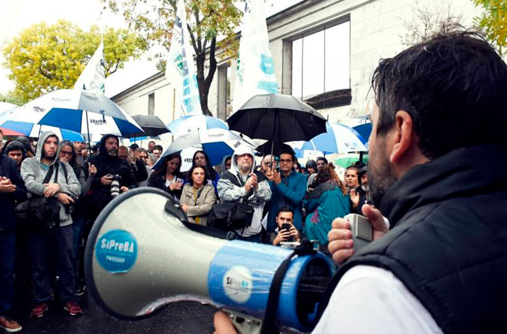 Despidos en Clarín: SiPreBA convocó paro general y el Ministerio de Trabajo dictó conciliación obligatoria