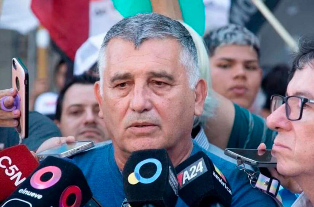 «Prenderlos fuego», la incendiaria propuesta de un moyanista