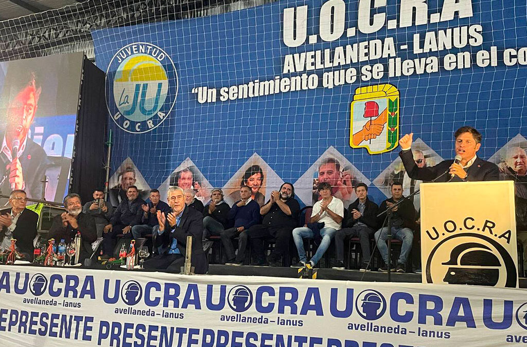 Kicillof destacó el modelo sindical argentino en un acto de la UOCRA