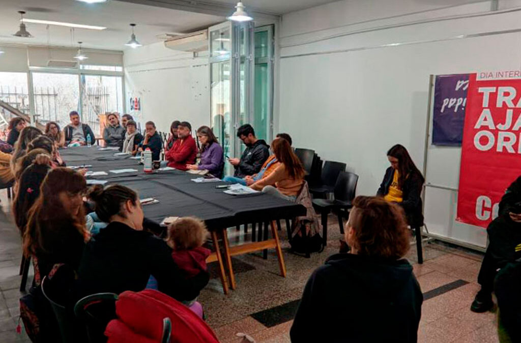 Docentes de la UNR rechazaron nuevamente la oferta salarial del Gobierno