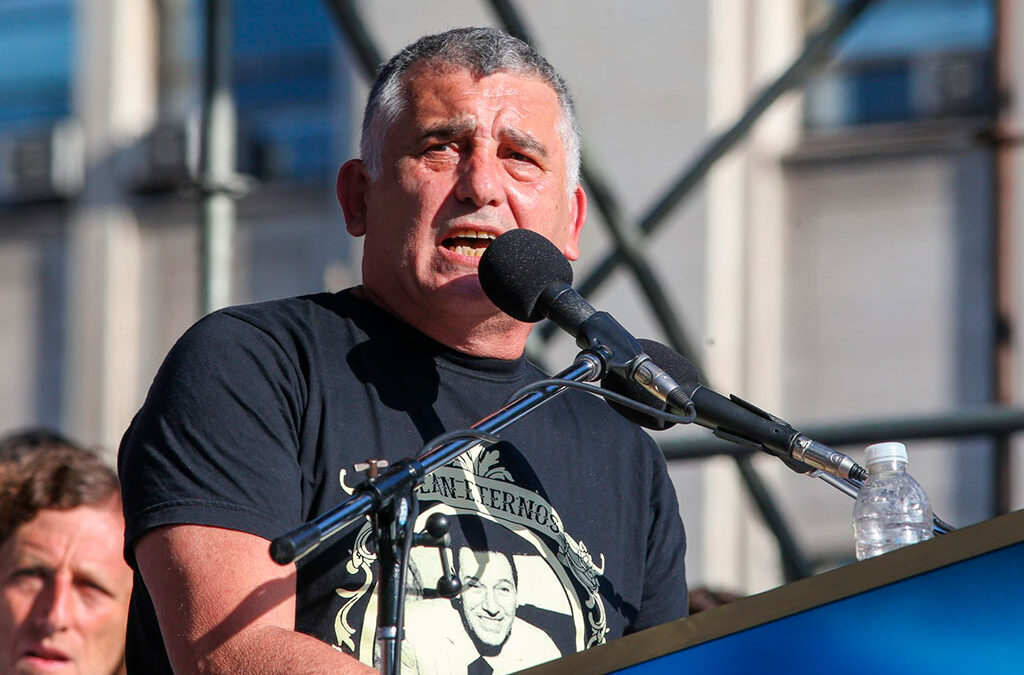 Para Manrique, la corrida de ayer no es un problema económico, sino político: «Hay que exponer los nombres de quiénes generan esto porque no tiene compasión con el pueblo argentino»