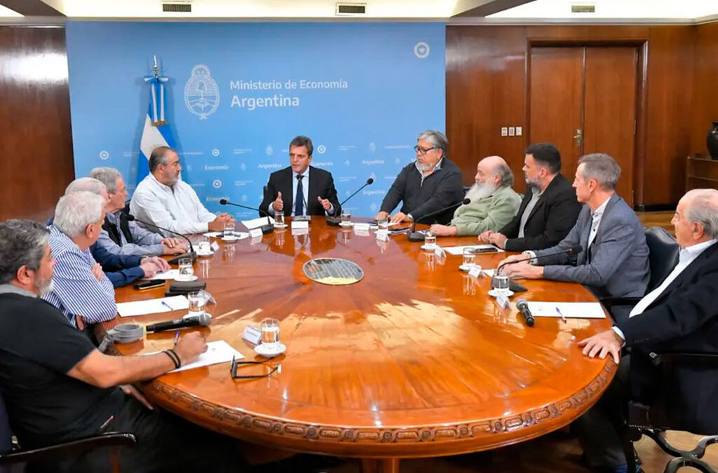 Massa convocó a empresarios, sindicatos y movimiento sociales a un acuerdo de precios por 90 días