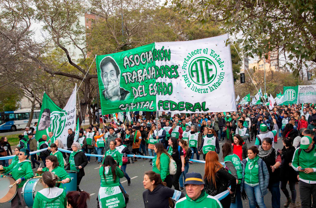 Por la disparada inflacionaria, ATE Capital pide una suma fija de 60 mil pesos para los estatales de la ciudad