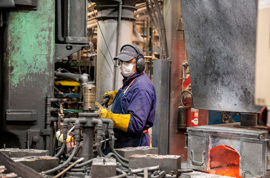 El empleo industrial acumula 33 meses consecutivos de crecimiento