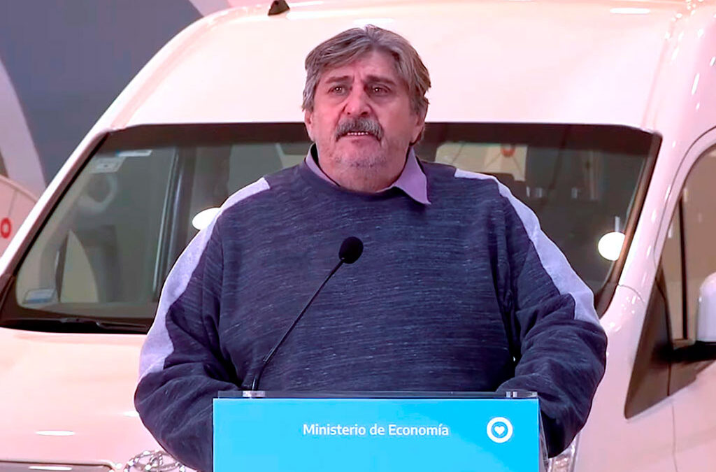 Toyota anunció inversiones y Pignanelli pidió “trabajar para que las empresas sigan en el país”