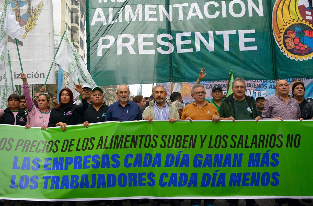 Alimentación cerró un aumento trimestral del 35% tras intensa negociación con empresarios