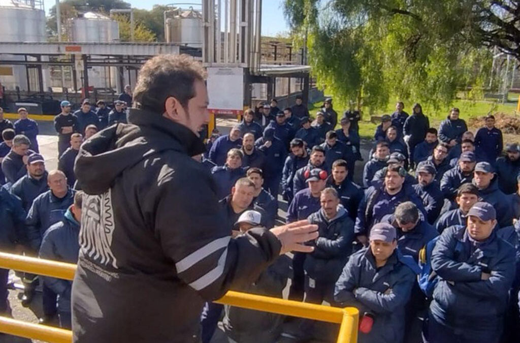 El SUTNA para y marcha por mejoras salariales: ¿Vuelve el riesgo de desabastecimiento de neumáticos?