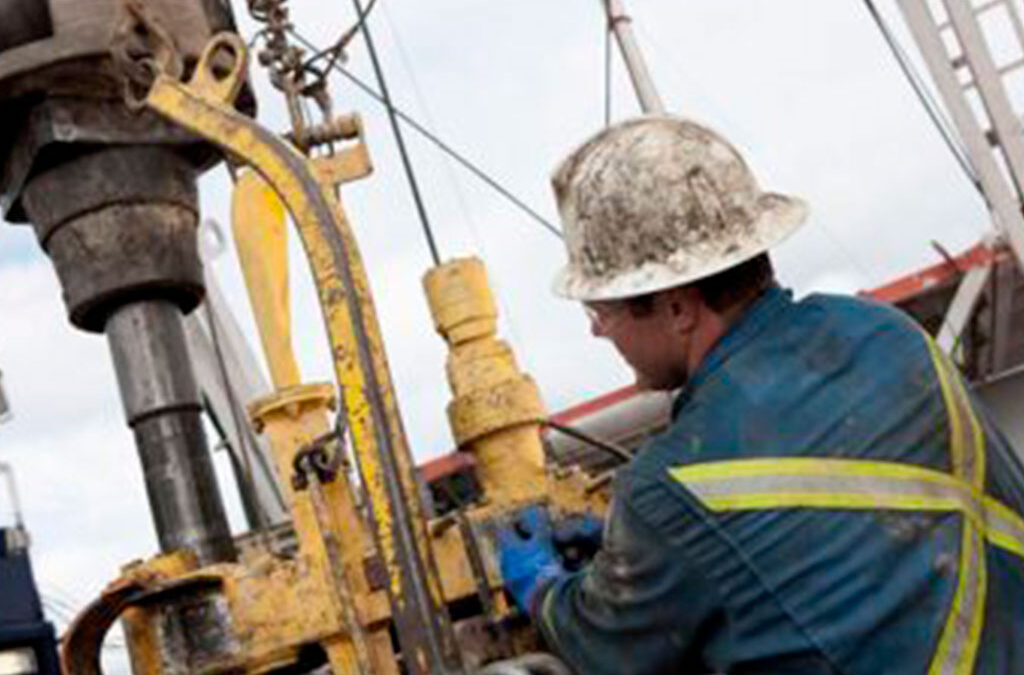 Paro de petroleros desde la medianoche