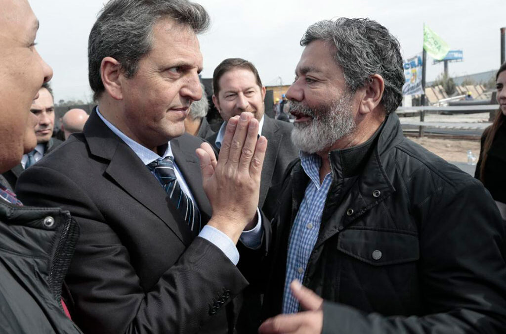 Gerardo Martínez, el canciller de Azopardo, le dará a Sergio Massa este martes la primera bendición cegetista