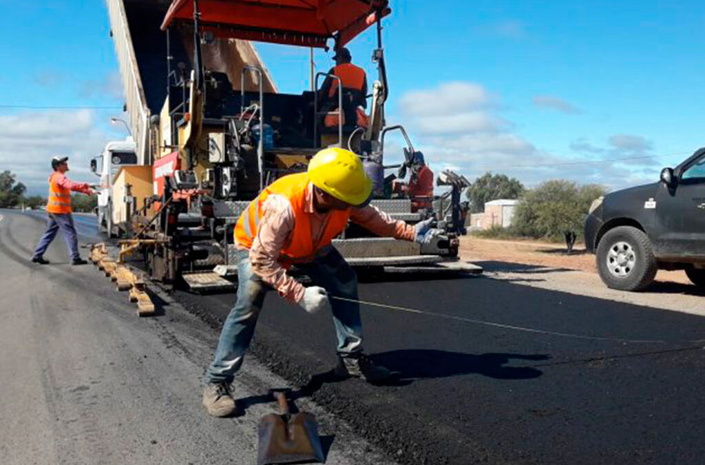 En un año el empleo privado registrado en la construcción tuvo un crecimiento de dos dígitos en 18 distritos