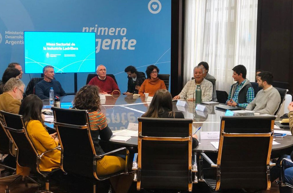 Se creó la mesa sectorial de la industria ladrillera: «Es un avance histórico», señaló la UOLRA