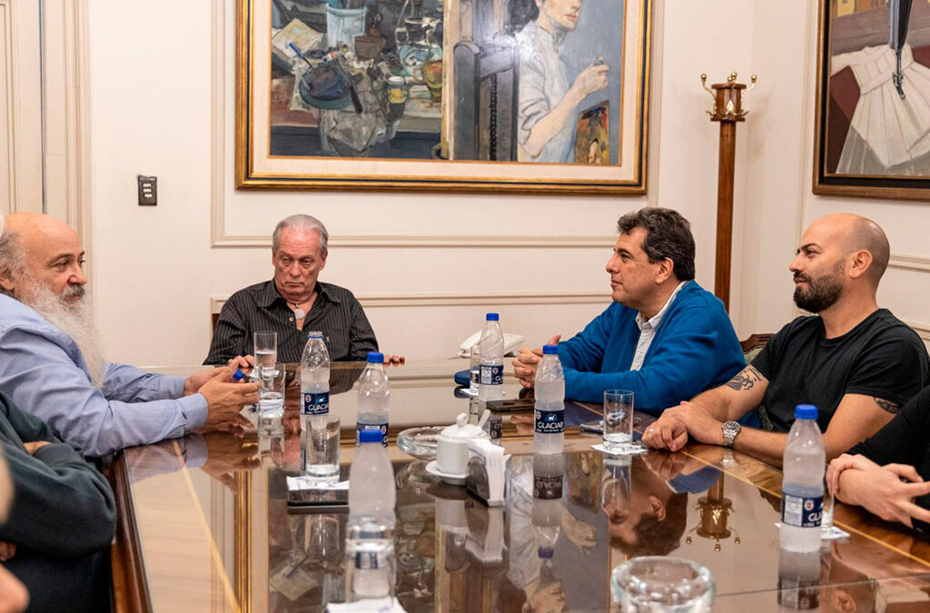 Andrés Rodriguez también fijó posición y apoyó a Leandro Santoro como candidato por la Ciudad y a Massa-Rossi por la Nación