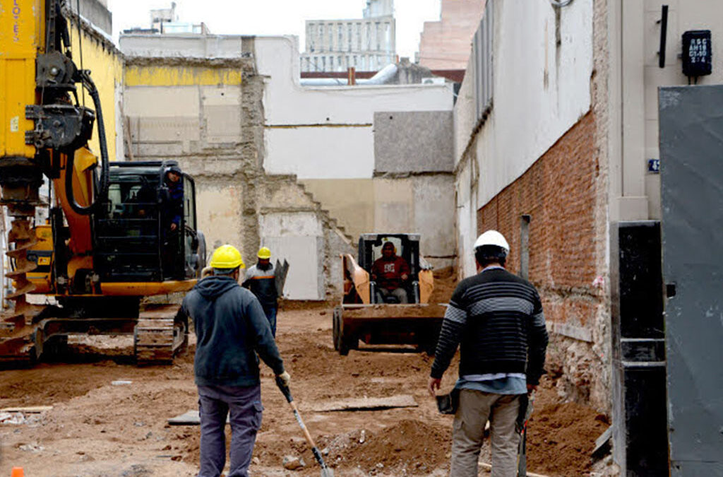 La Uocra acordó un aumento salarial de casi el 30% hasta septiembre