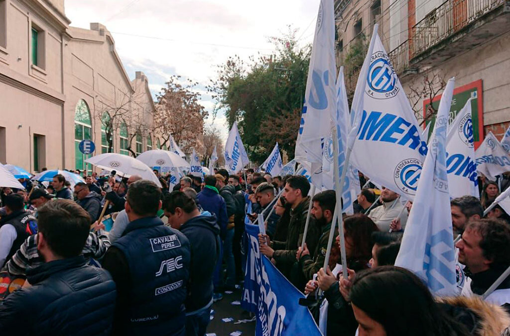 Comercio reclamó a la empresa Prisma Medios de Pagos SA la restitución de un delegado gremial despedido sin causa