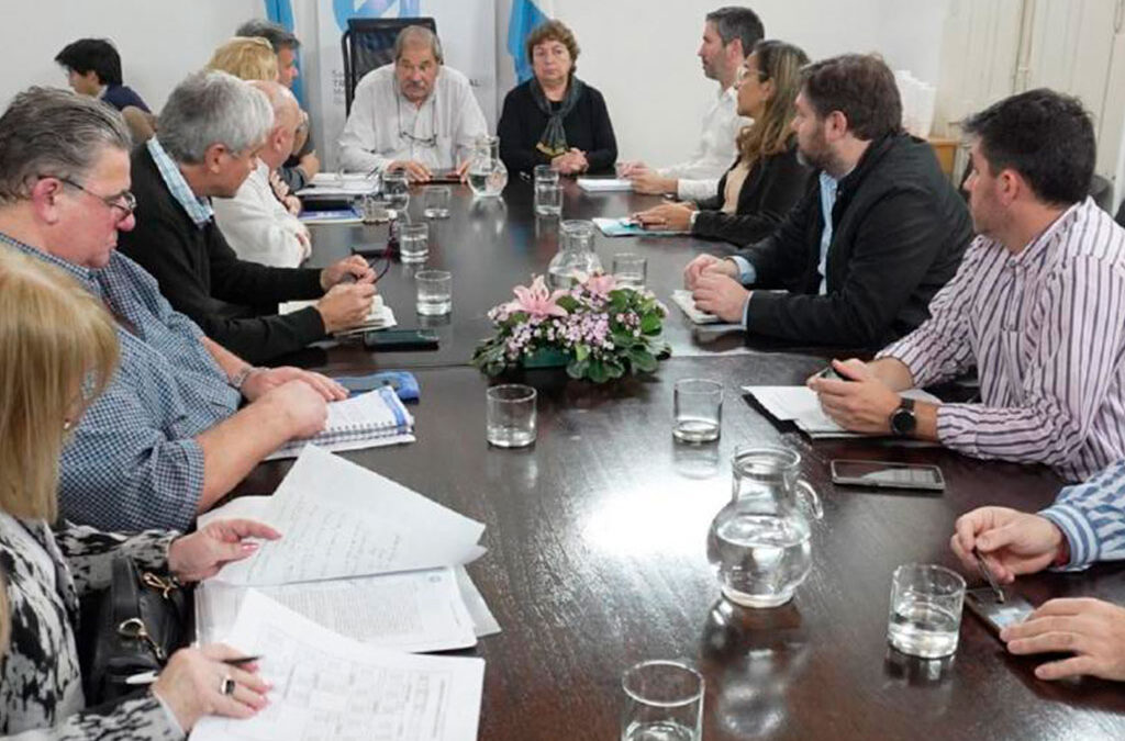 Entre Rios: acordaron con los sindicatos docentes aumentos por encima de la inflación