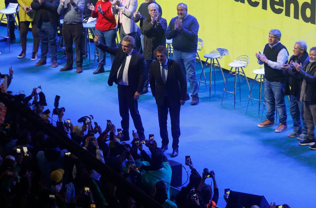 Agustín Rossi junto a la CGT: «Nunca van a quebrar la voluntad política del movimiento obrero organizado»