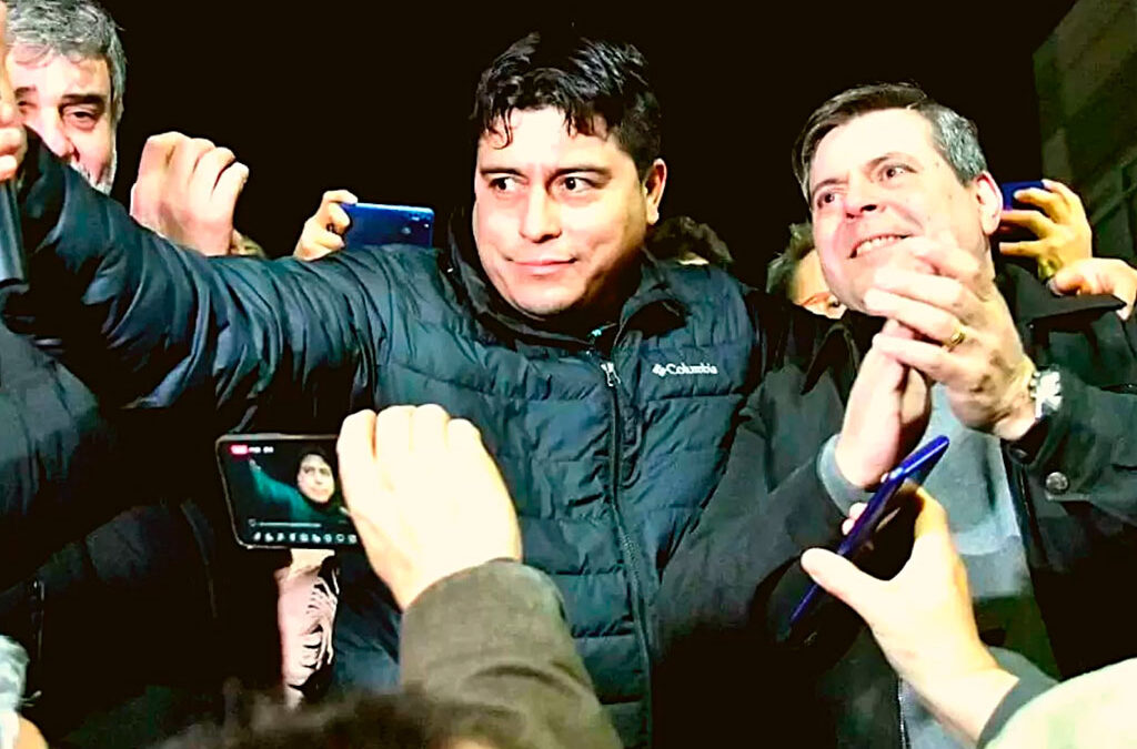 El sindicalista Claudio Vidal gobernará la provincia de Santa Cruz tras ganar con una elección histórica