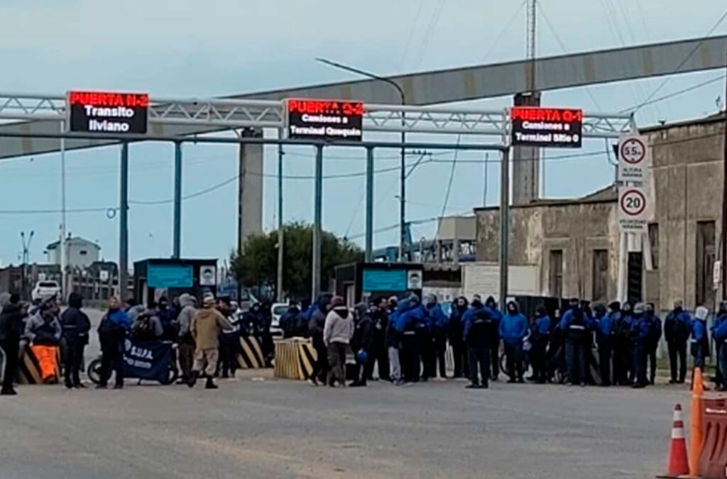 Los trabajadores de Terminal Quequén en huelga ante el próximo vencimiento de la concesión