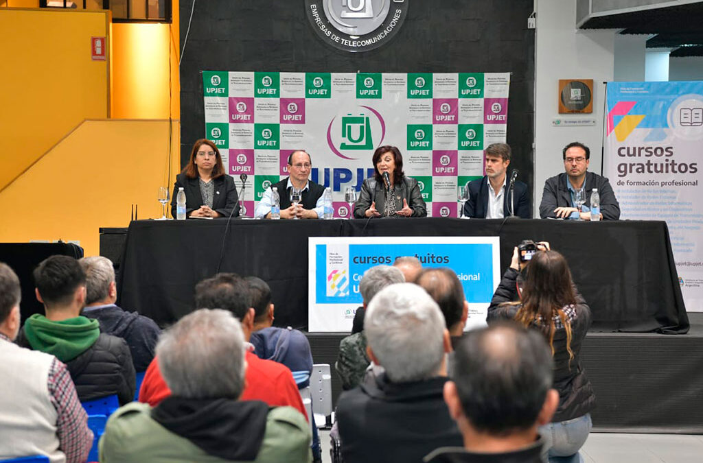 La Upjet lanzó el Centro de Formación Profesional que cuenta con un Aula 4.0, el primer espacio de co-working sindical de Argentina