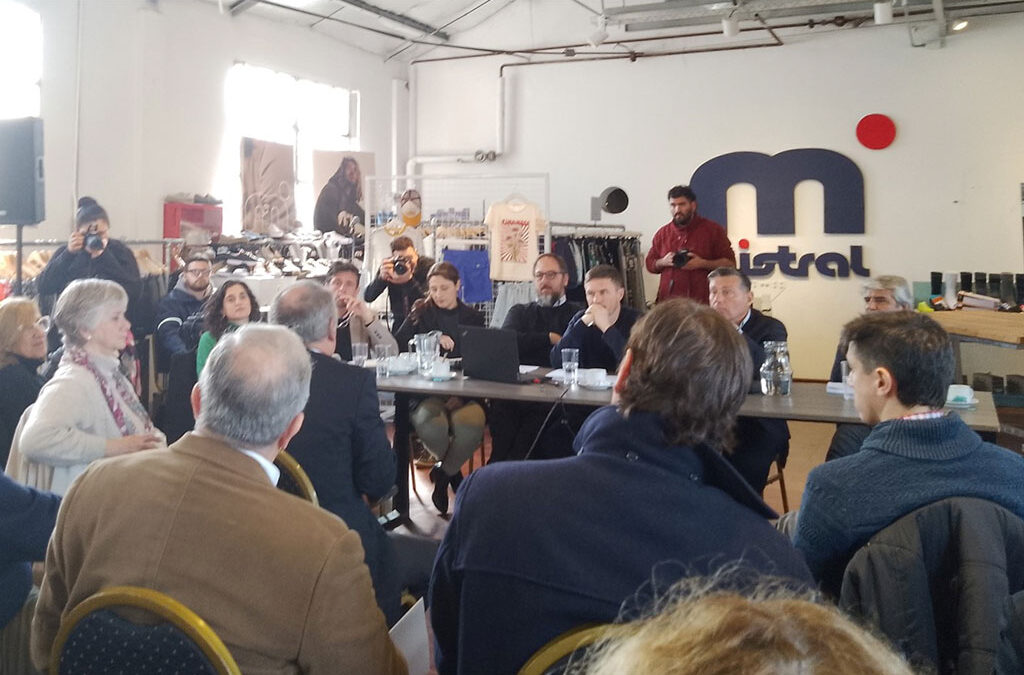 Gremio del vestido alcanzó un aumento semestral del 74% e incorporó nuevos beneficios de convenio