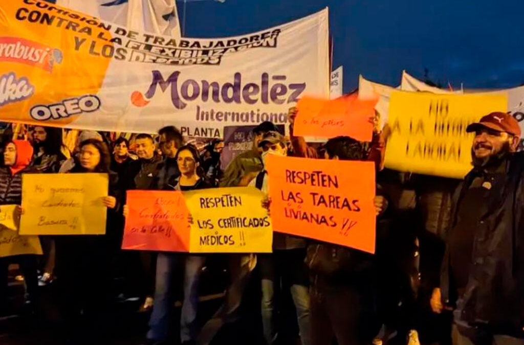 Personal de la empresa Mondelez protestó contra la aplicación de Ganancias sobre los salarios