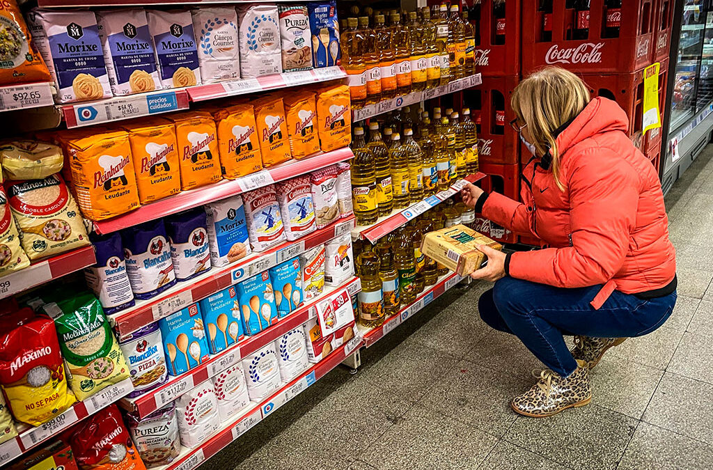 Tras fuertes remarcaciones, la industria de alimentos salió al cruce de los acuerdos de precio ‘individuales’
