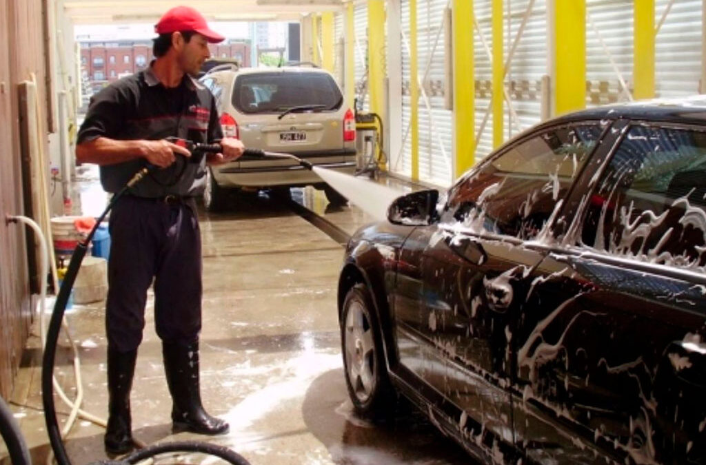 Controles en lavaderos de autos: AFIP encontró un 87% de irregularidades laborales