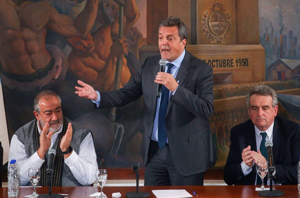 Desconcierto: la CGT salió a respaldar un anuncio sobre Ganancias que Massa no realizó y después buscó instalar que fue por una medida tomada hace 20 días