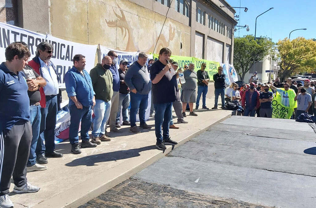 Gremios se plantan ante despidos en puertos y advierten a Bullrich tras las amenazas a Pablo Moyano
