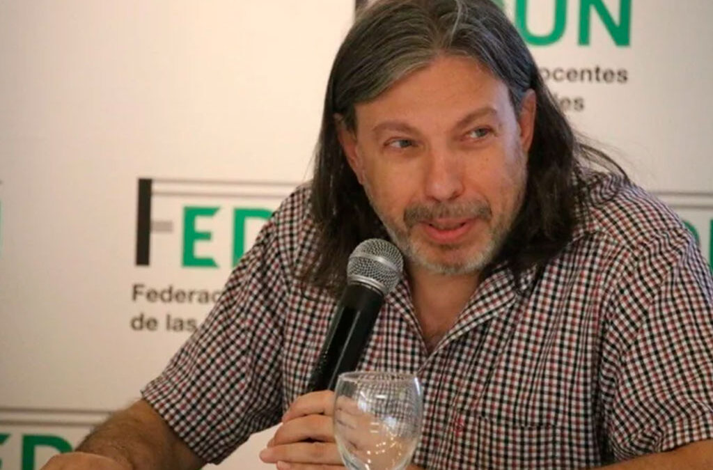 Docentes universitarios: la FEDUN aprobó la propuesta paritaria que lleva el aumento acumulado al 92% y celebró la suba del piso de Ganancias