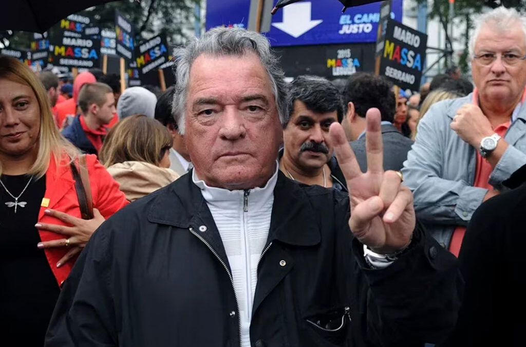 “Debemos adaptarnos a los nuevos tiempos laborales”: los detalles de la reunión entre Javier Milei y Luis Barrionuevo