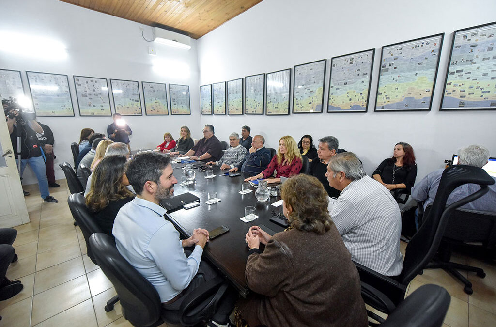 Estatales y docentes de Entre Ríos aceptaron la propuesta salarial del Gobierno provincial