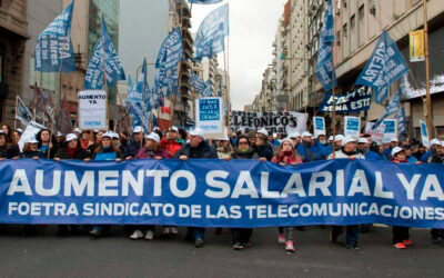 Todos los gremios de Telecomunicaciones convocaron para hoy un paro y movilización en todo el país en reclamo de un aumento por julio, agosto y septiembre del 34%