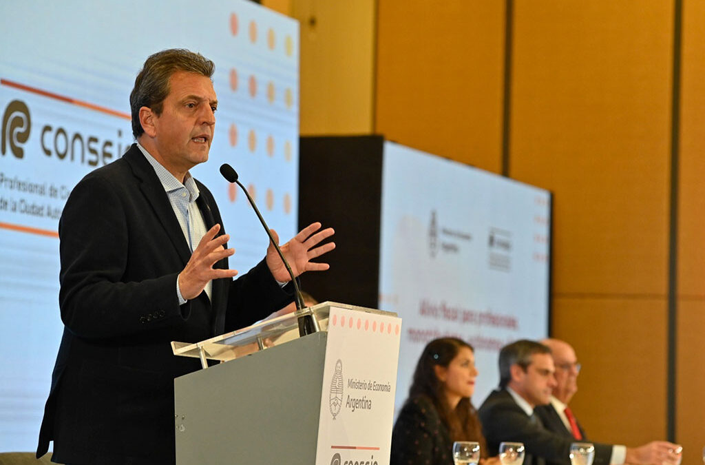 Massa anunció medidas de alivio fiscal para autónomos, monotributistas y PyMES