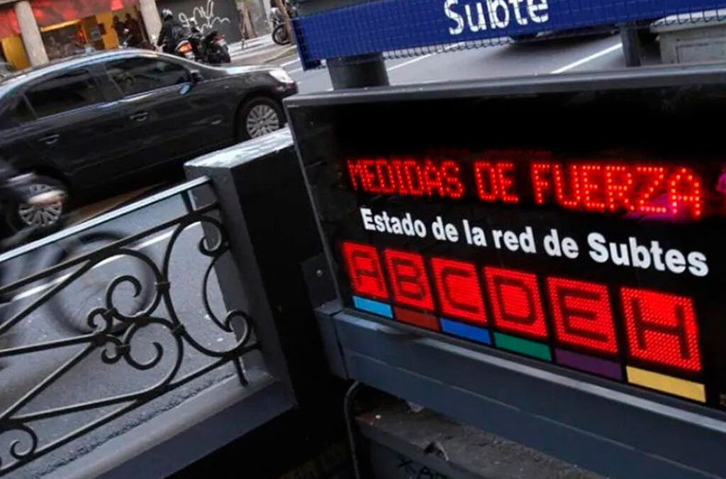 Paro de subtes: Roberto Fernández y Emova cerraron paritarias y los Metrodelegados van al conflicto