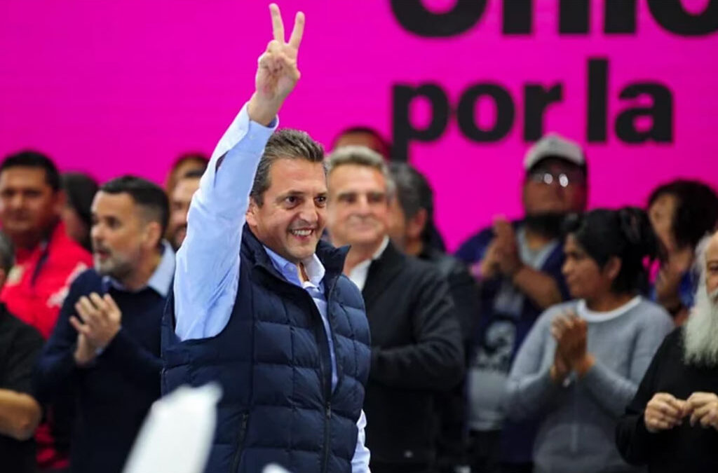 Los movimientos sociales acompañarán la marcha de la CGT para apoyar a Massa y la reforma de Ganancias