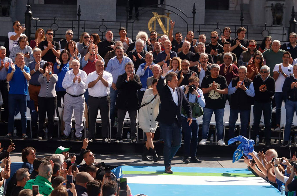 Massa en la marcha de CGT: «Nuestra patria necesita un Gobierno de unidad nacional»