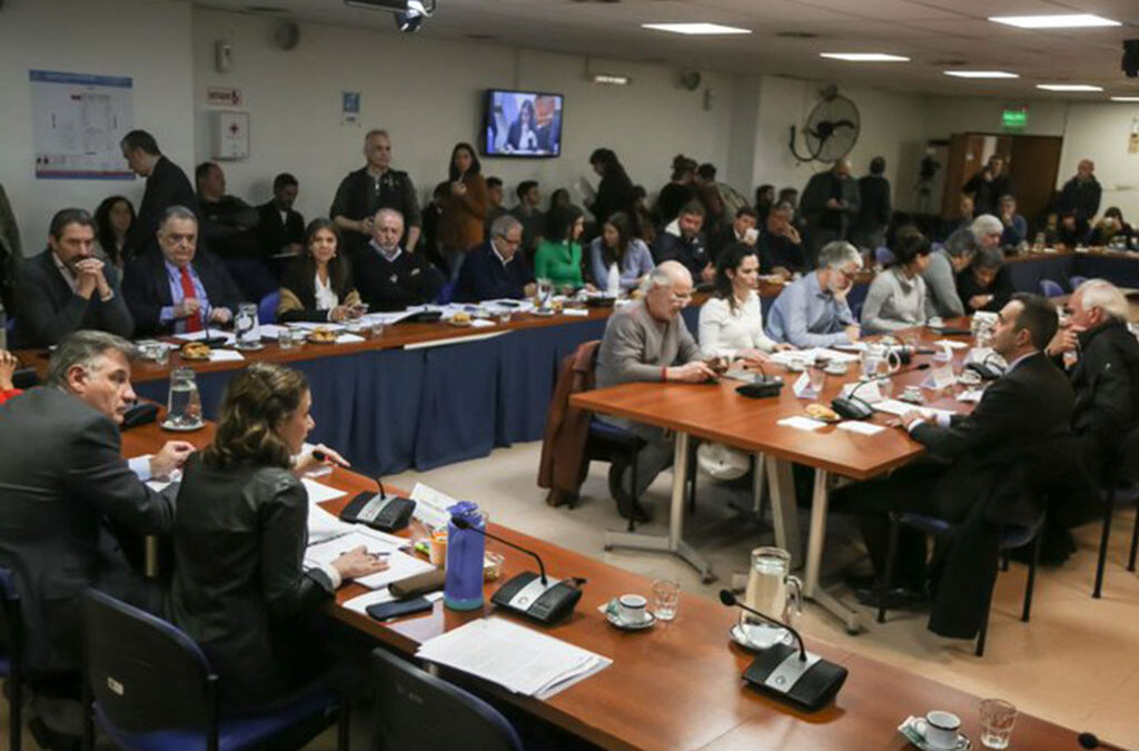 Reducción de jornada laboral: Con presencia de la CGT, Diputados retomará el debate este miércoles