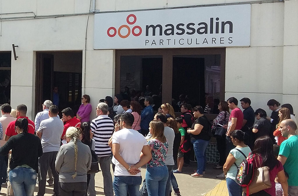 Trabajadores del tabaco acordaron aumentos salariales bimestrales y el mínimo superará los $530 mil