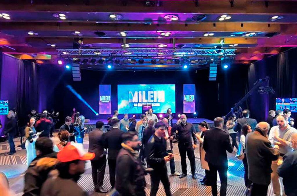 El partido de Milei negó el ingreso a cientos de medios a su búnker