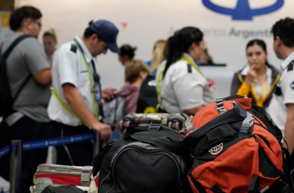 Sigue el conflicto en aeroparque: Más de 40 vuelos cancelados y la mediación de trabajo en veremos
